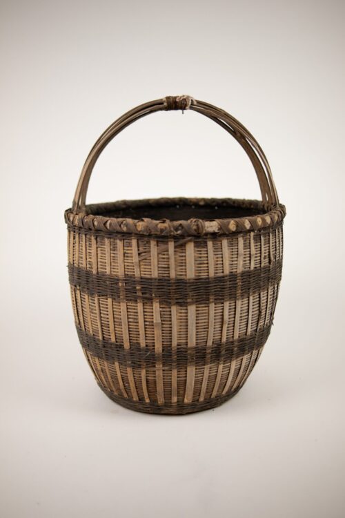VINTAGE BASKET