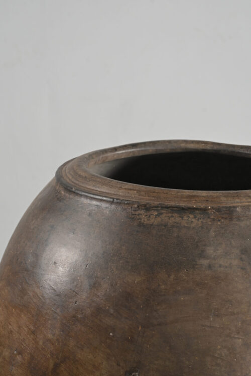 Alternative view of Pot on iron stand