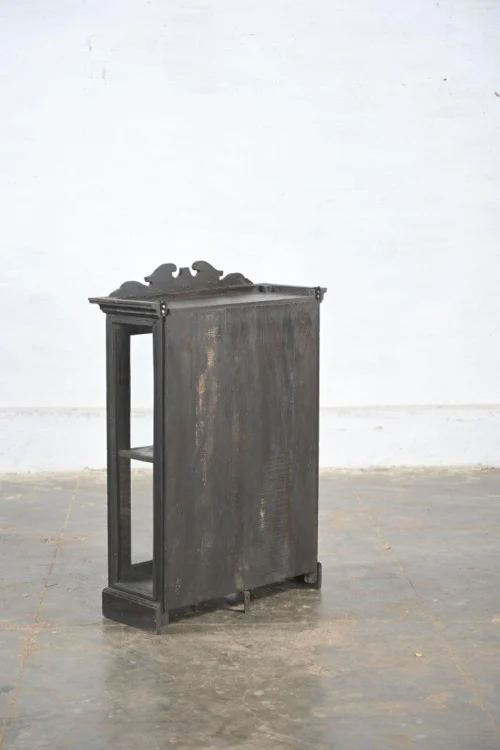GLASS SHOWCASE - Image 4
