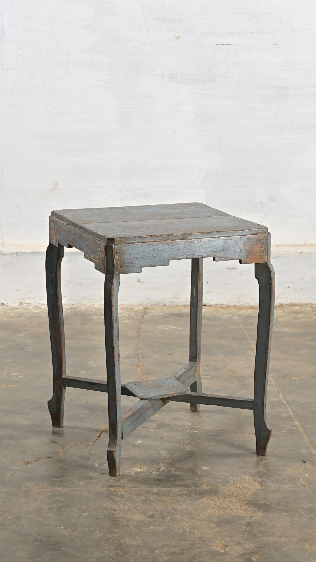 SIDE TABLE - Bild 2