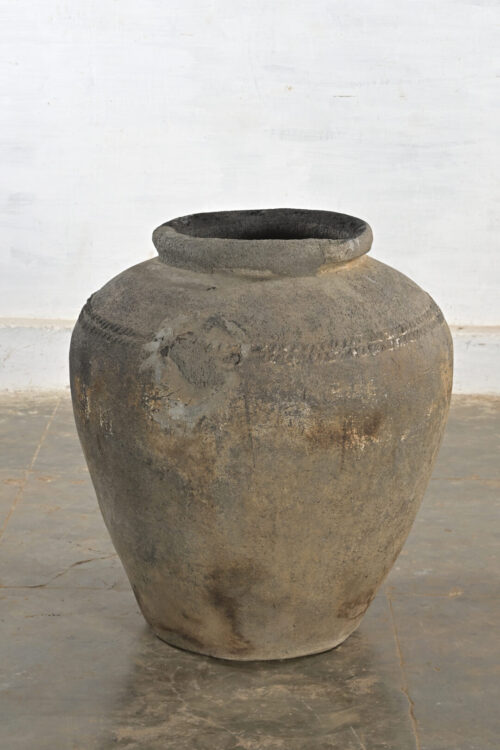Clay pot