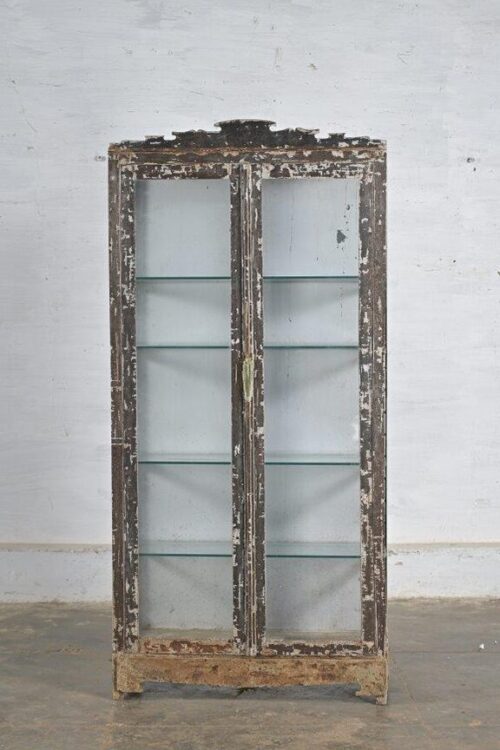 GLASS CABINET