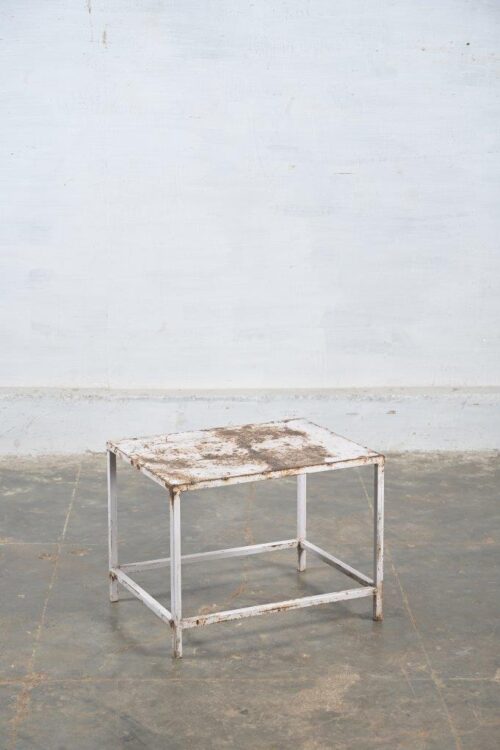 SIDE TABLE - Bild 2