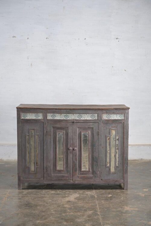 SIDEBOARD