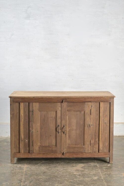SIDEBOARD
