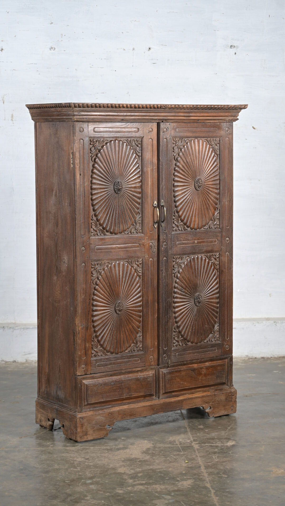ALMIRAH - Bild 4