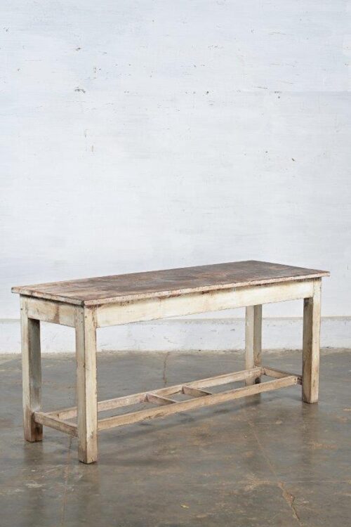 TABLE - Bild 4