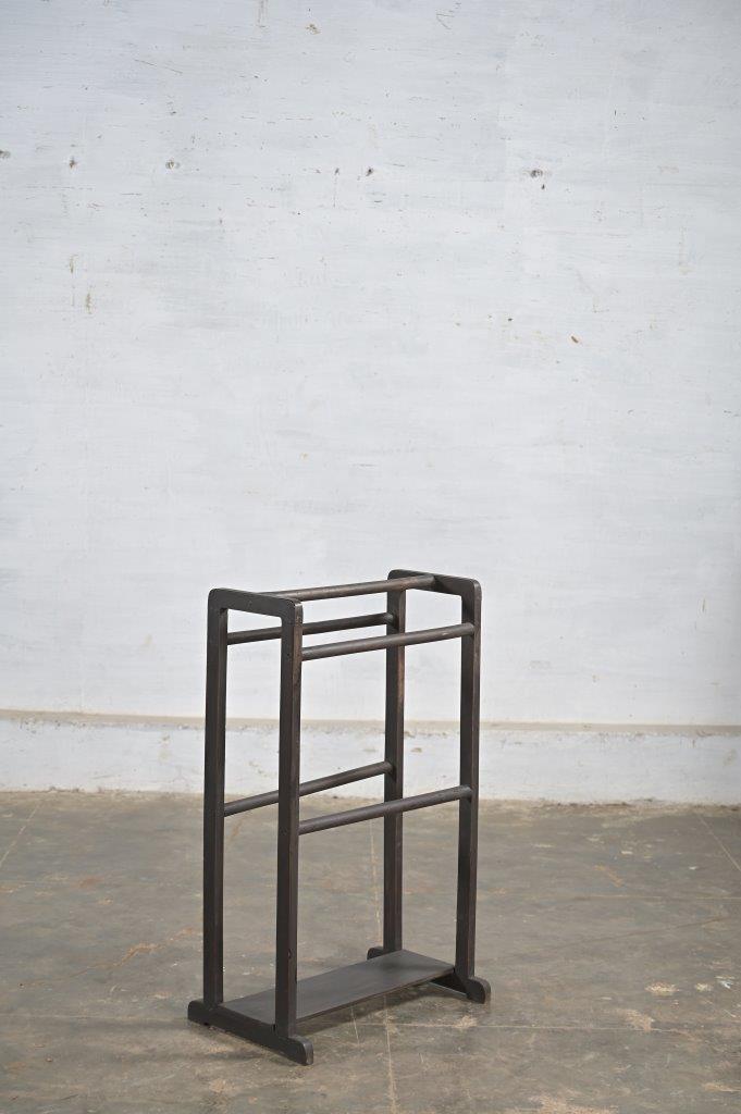 TOWEL STAND - Image 2