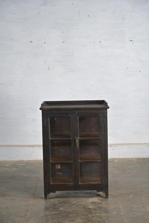GLASS CABINET