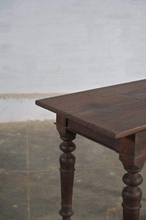TABLE - Bild 2